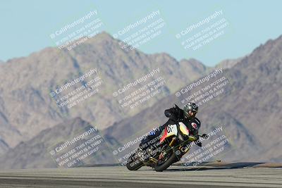 media/Dec-01-2025-Moto Forza (Mon) [[2daa91e15f]]/2-Intermediate Group/Session 4 Turn 9/